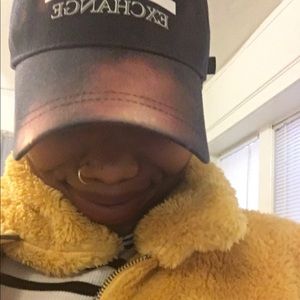 Meet your Posher, Malikah